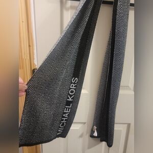 Michael Kors Shiny Black & White Logo Knit Scarf